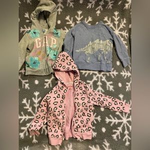 3T set of three sweatshirts